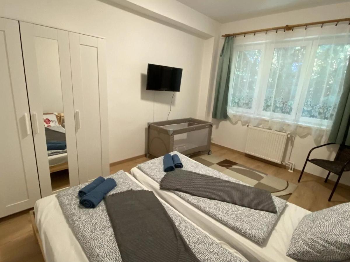 Fuzfofuerdoi Szallashely Balatonfůzfő المظهر الخارجي الصورة